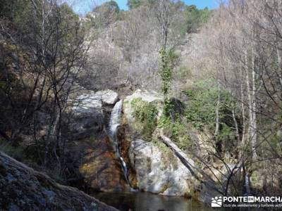 Cascadas de Gavilanes - Pedro Bernardo;el castañar del tiemblo la charca verde brujulas gente viaje